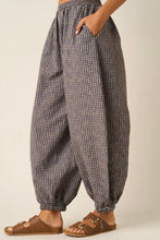Load image into Gallery viewer, Checkered Baggy Pants